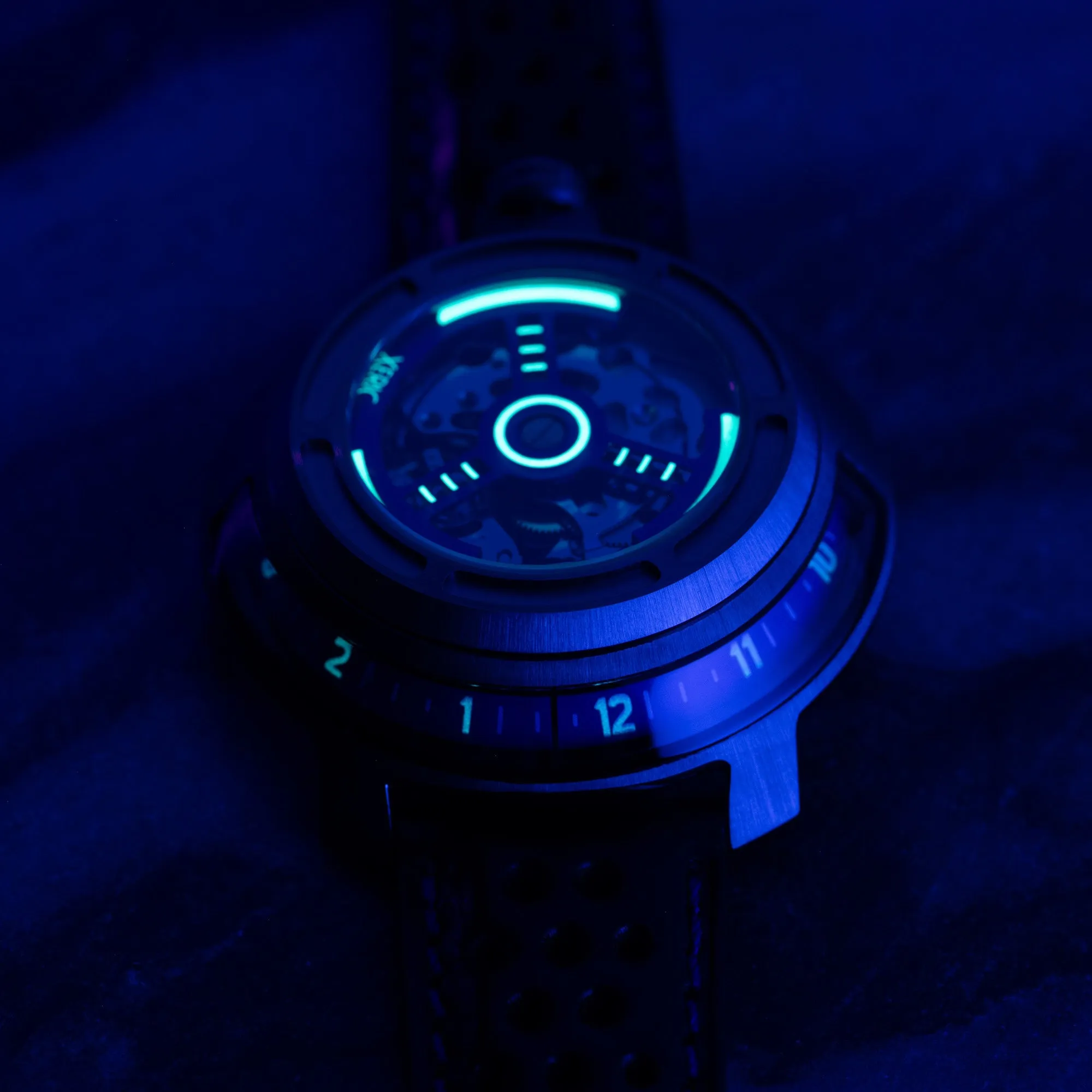 Invertor II Automatic Gunmetal Purple