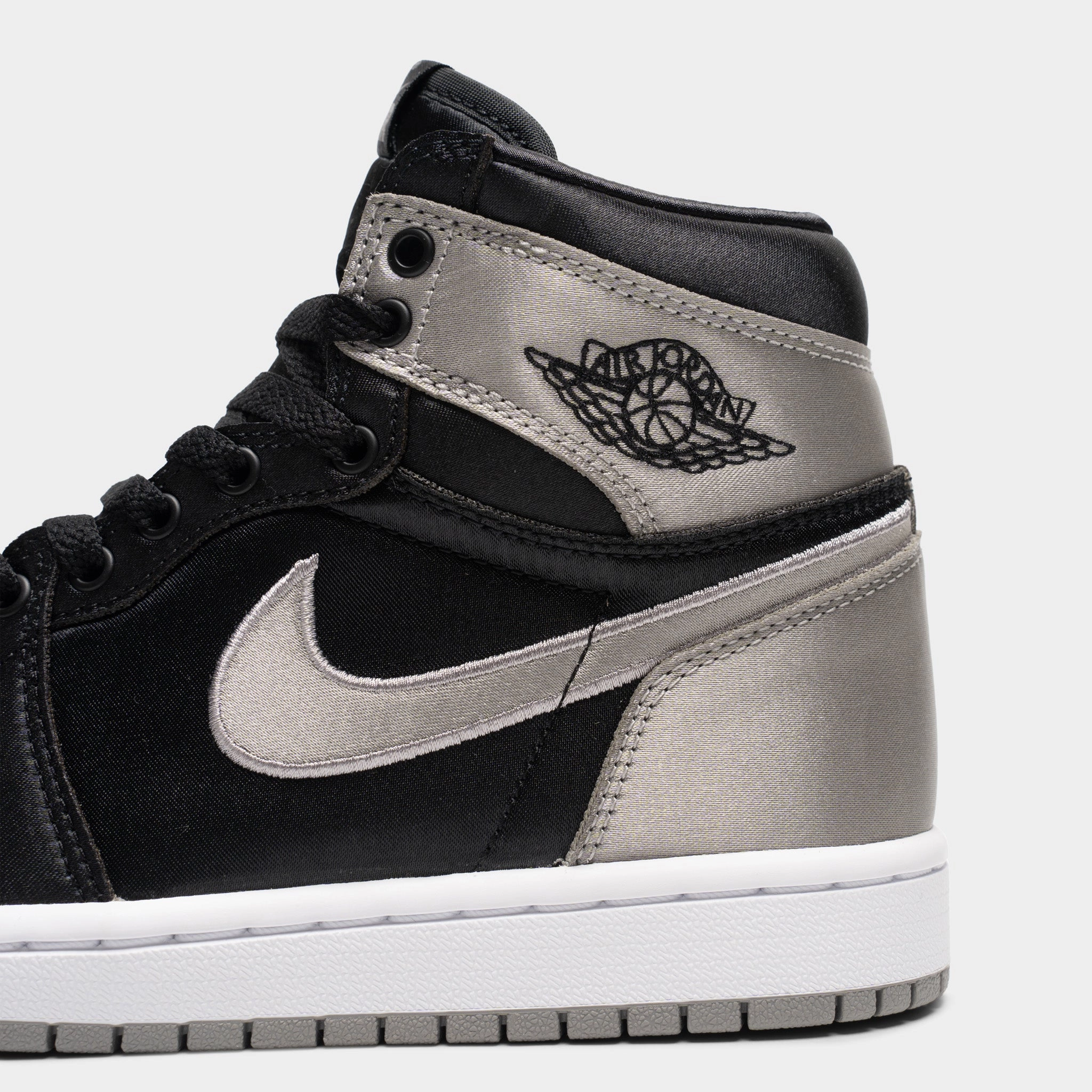 Jordan Women's 1 Retro High OG Black / Medium Grey - White