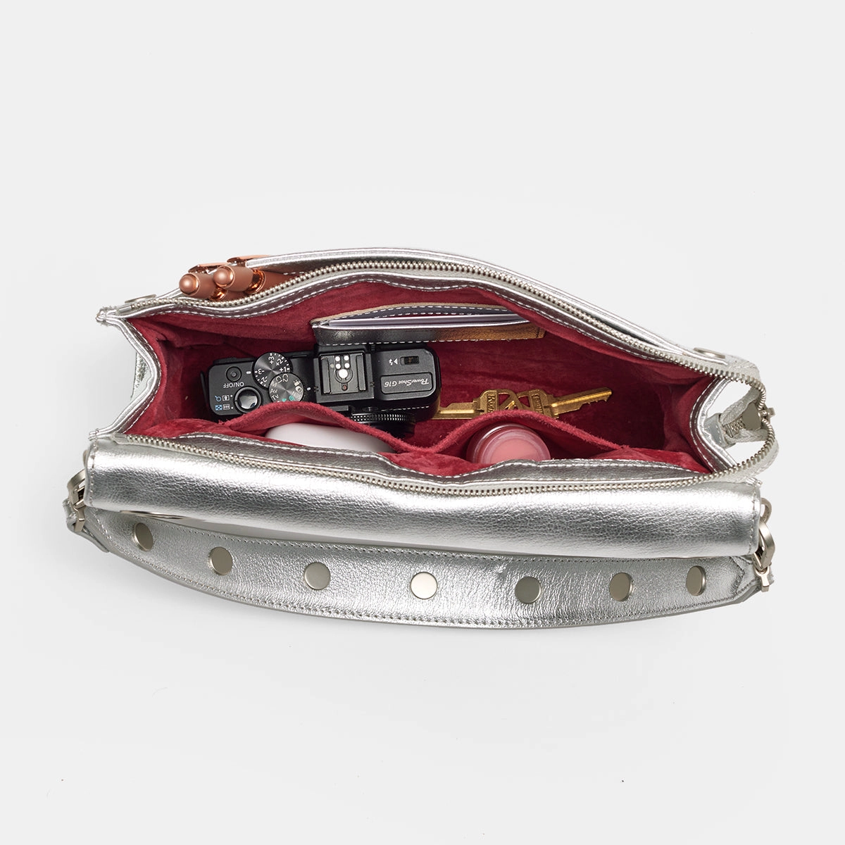 Montana Clutch | Sidewalk Silver/Brushed Silver | Lrg
