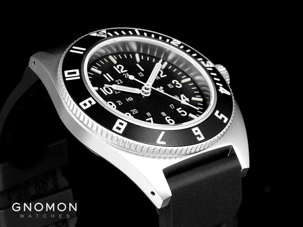 Pilot’s Navigator Stainless Steel Sterile Dial - 3-Piece Rubber Strap Kit Ref. WW194001SS-0830