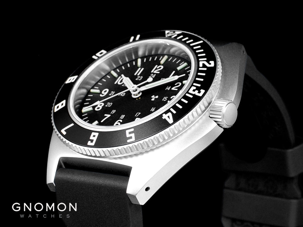 Pilot’s Navigator Stainless Steel Sterile Dial - 3-Piece Rubber Strap Kit Ref. WW194001SS-0830