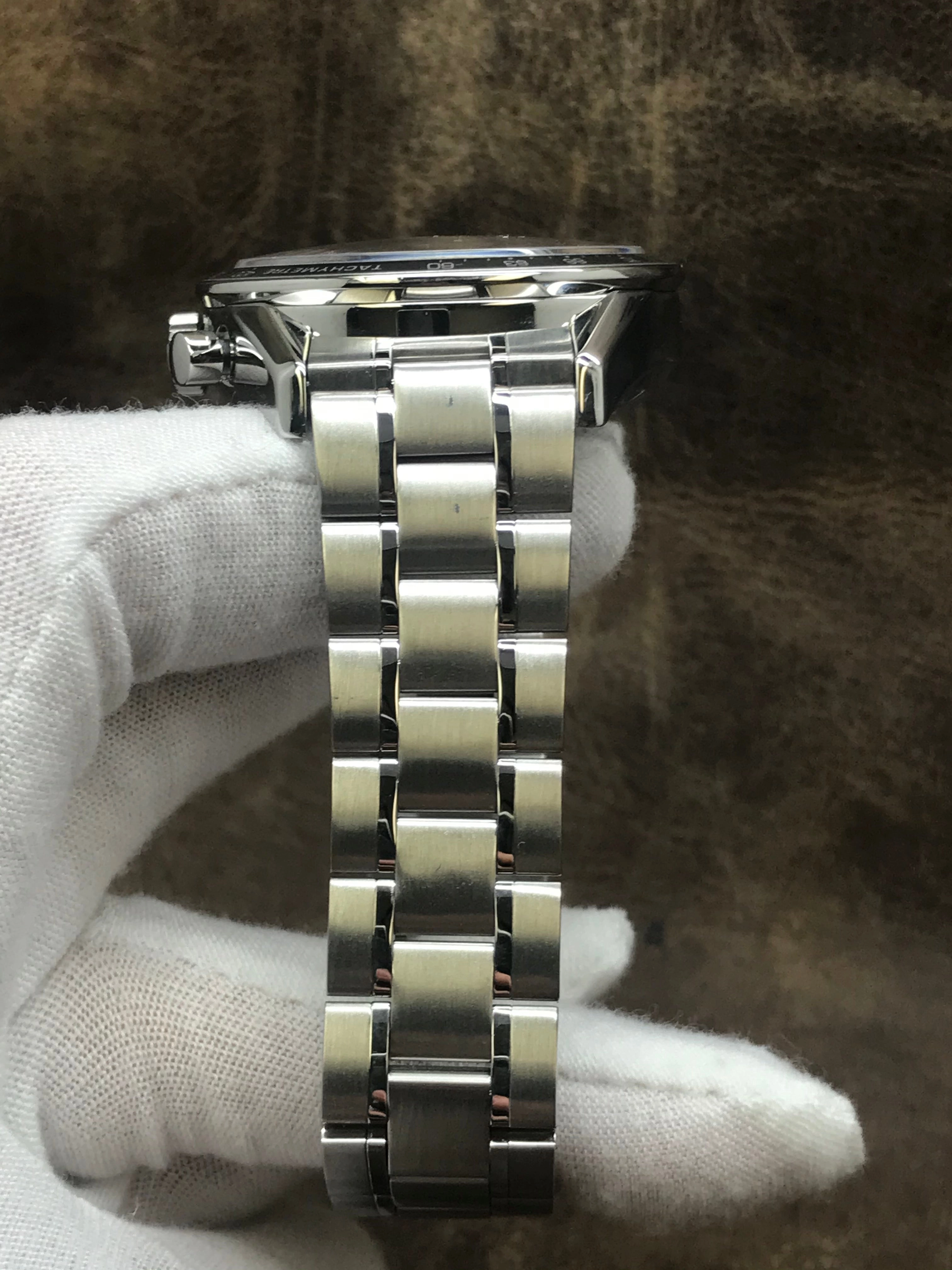 TAG Heuer Carrera CV2011-0 Silver Dial Automatic Men's Watch