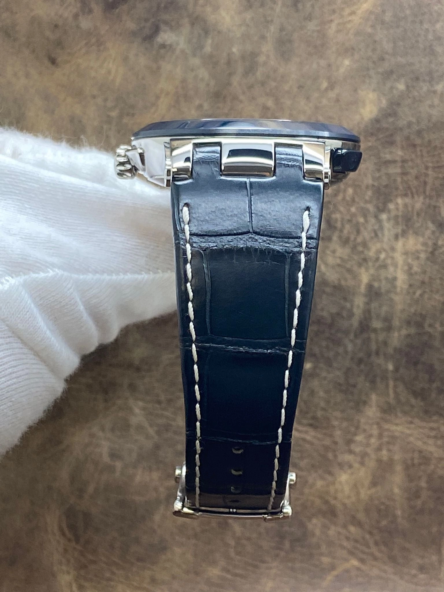 Ulysse Nardin Executive Dual Time 243-00 Blue Dial Automatic Men's Watch