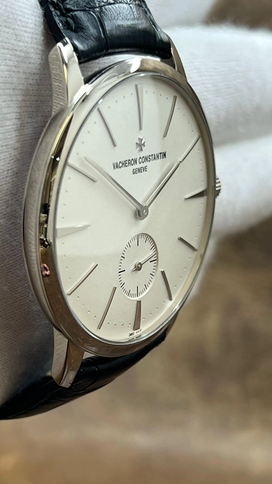 Vacheron Constantin Patrimony 1110U/000G-B086 White Dial Hand Wind Men's Watch